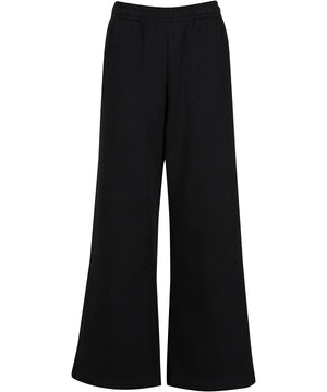 Women’s wide-leg sweatpants